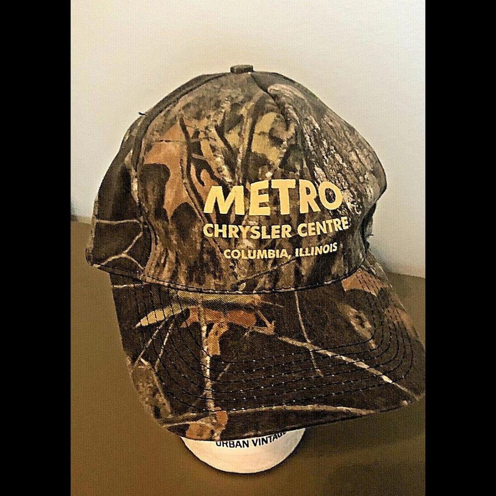 Metro Chrysler Camo Hunting Hat Columbia IL Snapback Baseball Cap Hat Trucker